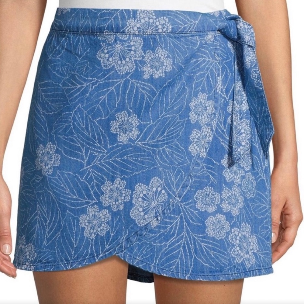 FREE PEOPLE WRAP SKIRT SIZE 2